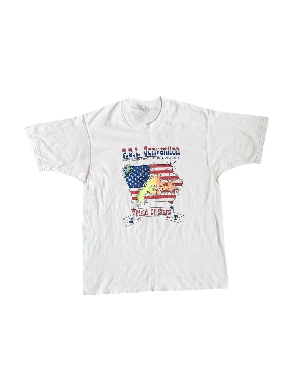 Vintage 90s Iowa Firework Graphic Tee